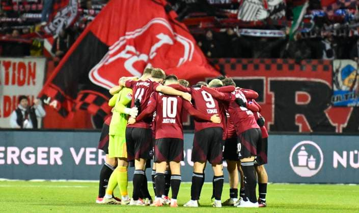31 01 2025 Soccer Season 2024 2025 2 Soccer Bundesliga 20 Matchday 1 FC Nürnberg FCN Club SV Darmstadt 98 SVD Lilien Sportfoto Zink xwoxzix DFL regulations prohibit any use of photographs as image sequences and or quasi video only for editorial use Teamkreis Mannschaft Team FCN