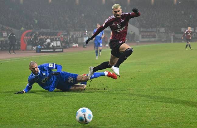 31 01 2025 Soccer Season 2024 2025 2 Soccer Bundesliga 20 Matchday 1 FC Nürnberg FCN Club SV Darmstadt 98 SVD Lilien Sportfoto Zink xwoxzix DFL regulations prohibit any use of photographs as image sequences and or quasi video only for editorial use Aleksandar Vukotic 20, SV Darmstadt 98 D98 SV98 Mahir Emreli 30, 1 FC Nürnberg FCN