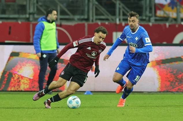 31 01 2025 Soccer Season 2024 2025 2 Soccer Bundesliga 20 Matchday 1 FC Nürnberg FCN Club SV Darmstadt 98 SVD Lilien Sportfoto Zink DaMa xdaxmax DFL regulations prohibit any use of photographs as image sequences and or quasi video only for editorial use Rafael Lubach 18, 1 FC Nürnberg FCN Philipp Förster 18, SV Darmstadt 98 D98 SV98
