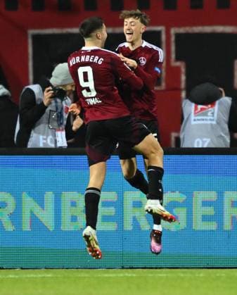 31 01 2025 Soccer Season 2024 2025 2 Soccer Bundesliga 20 Matchday 1 FC Nürnberg FCN Club SV Darmstadt 98 SVD Lilien Sportfoto Zink xwoxzix DFL regulations prohibit any use of photographs as image sequences and or quasi video only for editorial use Torjubel Jubel nach Treffer Tor Torschuß zum 1 0 durch Tim Drexler 5, 1 FC Nürnberg FCN