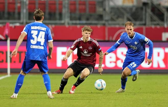 31 01 2025 Soccer Season 2024 2025 2 Soccer Bundesliga 20 Matchday 1 FC Nürnberg FCN Club SV Darmstadt 98 SVD Lilien Sportfoto Zink DaMa xdaxmax DFL regulations prohibit any use of photographs as image sequences and or quasi video only for editorial use Killian Corredor 34, SV Darmstadt 98 D98 SV98 Finn Jeltsch 4, 1 FC Nürnberg FCN Oscar Vilhelmsson 29, SV Darmstadt 98 D98 SV98