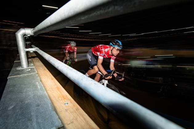 WALINIAK Konrad, PSZCZOLARSKI Wojciech Six Day Berlin 2025 Team 8 WALINIAK Konrad POL Black PSZCZOLARSKI Wojciech POL Red Landscape horizontal Landscape Event Event Six Day Berlin 2025 Category Category Cycling Track Cycling Sixdays Elite Men Location Location Europe Germany Berlin Velodrom Berlin Discipline Team Time Trail Distance 500 m Date Date 31 01 2025 Friday Day 1