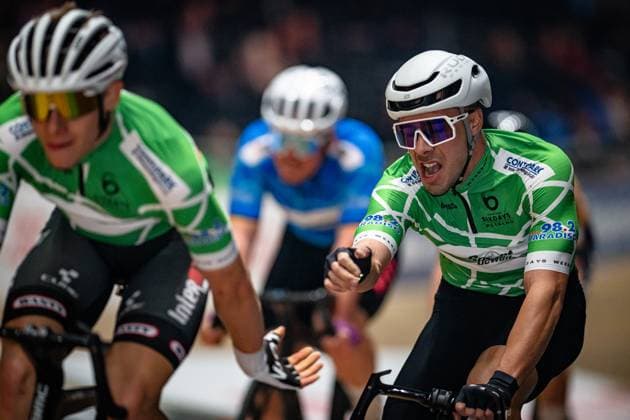 MÜLLER Tobias, DONEGA Matteo: Six Day Berlin 2025 Team 11 - MÜLLER Tobias ( GER ) - Black - DONEGA Matteo ( ITA ) - Red Querformat - quer - horizontal - Landscape - Event Veranstaltung: Six Day Berlin 2025 - Category Kategorie: Cycling - Track cycling, Rad, Radsport, Bahnrad, Bahn Sixdays - Elite Men - Location Ort: Europe Germany - Berlin - Velodrom Berlin - Discipline: Madison - Distance: ... m - Date Datum: 31.01.2025 Friday Day 1 -