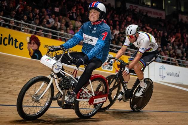 KLUGE Roger: Six Day Berlin 2025 Team 1 - KLUGE Roger ( GER ) - Black - REINHARDT Theo ( GER ) - Red BÄUERLEIN Peter ( GER ) - Pacemaker - Querformat - quer - horizontal - Landscape - Event Veranstaltung: Six Day Berlin 2025 - Category Kategorie: Cycling - Track cycling, Rad, Radsport, Bahnrad, Bahn Sixdays - Elite Men - Location Ort: Europe Germany - Berlin - Velodrom Berlin - Discipline: Derny Race - Distance: ... m - Date Datum: 31.01.2025 Friday Day 1 -
