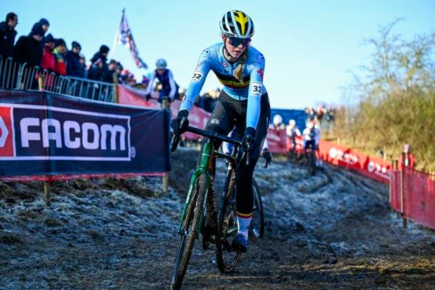 2025 UCI Cyclo-Cross WC - Women Junior LIEVIN, FRANCE - FEBRUARY 01 : Laurijssen Sanne (BEL) in action during the 2025 UCI Cyclo-Cross World Championships for Women Junior on February 01, 2025 in Lievin, France, 01 02 2025 Lievin France  Copyright: xNicoxVereeckenx