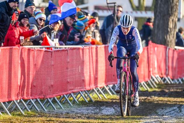 2025 UCI Cyclo-Cross WC - Women Junior LIEVIN, FRANCE - FEBRUARY 01 : Revol Lise (FRA) in action during the 2025 UCI Cyclo-Cross World Championships for Women Junior on February 01, 2025 in Lievin, France, 01 02 2025 Lievin France  Copyright: xNicoxVereeckenx