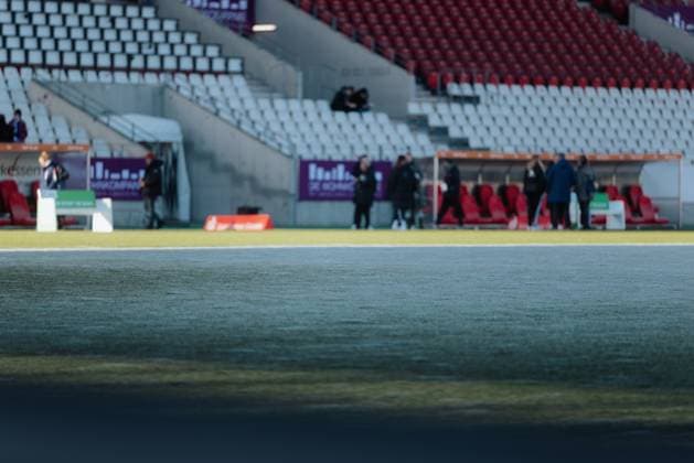 01 02 2025, Women, Soccer, 1 BL, Season 2024 2025, SGS Essen vs 1 FC Koeln Frozen pitch in the shade, match cancellation Essen Stadium an der Hafenstrasse NRW Germany