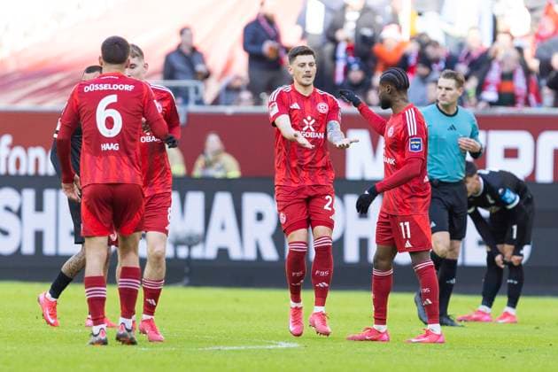 2 Soccer Bundesliga Fortuna Düsseldorf SSV Ulm 1846 Soccer, 01 02 2024 Cheering after the goal to 2 1 by Dawid Kownacki Fortuna Düsseldorf, 24 2 Soccer Bundesliga, Fortuna Düsseldorf SSV Ulm 1846 Soccer, 20 Matchday, on 01 02 2024, Merkur Spiel Arena, Düsseldorf DFL regulations prohibit any use of photographs as image sequences and or quasi video Copyright: xBEAUTIFULxSPORTS Meuselx