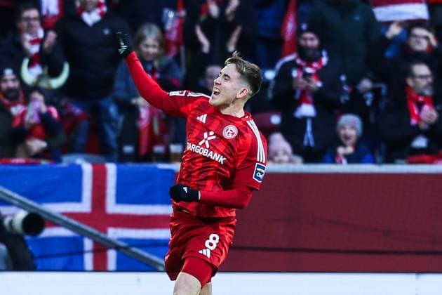 Sport, Soccer, 2 Bundesliga Season 2024 2025 20 Matchday Fortuna Düsseldorf SSV Ulm 1846 01 02 2025, MERKUR SPIEL ARENA Goal celebration Fortuna Düsseldorf after the goal to 1 0 by Isak Bergmann Johannesson Fortuna Düsseldorf, 8 , the scorer is happy Düsseldorf MERKUR SPIEL ARENA North Rhine-Westphalia Germany