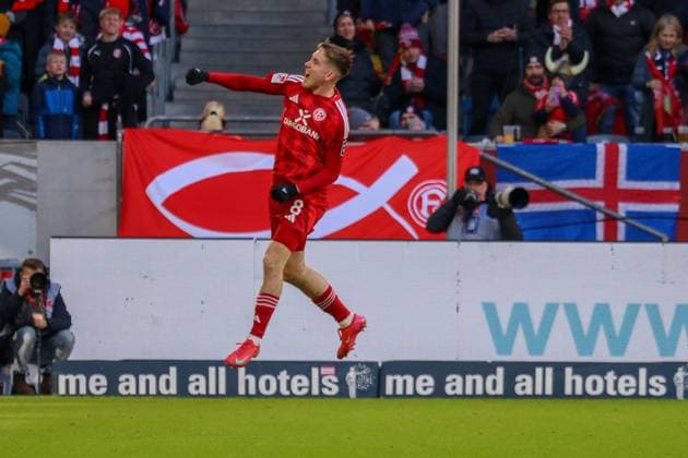01 02 2025, xfanx, Fußball 2 Bundesliga, Fortuna Duesseldorf SSV Ulm 1846 v l Goalscorer Isak Johannesson Fortuna Duesseldorf makes the goal to 1 0 for Fortuna Duesseldorf DFL DFB REGULATIONS PROHIBIT ANY USE OF PHOTOGRAPHS as IMAGE SEQUENCES and or QUASI VIDEO Duesseldorf mfan