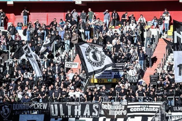 Sports, Football, 2 Bundesliga Season 2024 2025 20 Matchday Fortuna Düsseldorf SSV Ulm 1846 01 02 2025, MERKUR SPIEL ARENA Fans SSV Ulm 1846 Düsseldorf MERKUR SPIEL ARENA North Rhine-Westphalia Germany