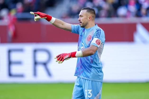 01 02 2025, Football, Fortuna Düsseldorf SSV Ulm 1846, 2 Fußball Bundesliga, 20 Matchday, Merkur Spiel Arena, Season 2024 2025 Goalkeeper Florian Kastenmeier Fortuna Düsseldorf 33 gesticulating DFB regulations prohibit any use of photographs as image sequences and or quasi video Nordrhein Westfalen Germany