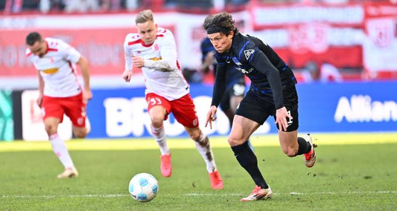 01 02 2025 Soccer Season 2024 2025 2 Soccer Bundesliga 20 Matchday SSV Jahn Regensburg Hertha BSC Berlin Sportfoto Zink xwoxzix DFL regulations prohibit any use of photographs as image sequences and or quasi video only for editorial use Fabian Reese 11, Hertha BSC Berlin
