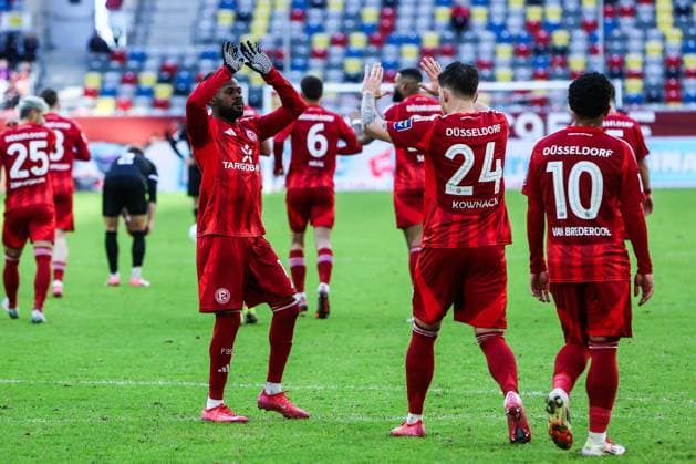 Sports, Football, 2 Bundesliga Season 2024 2025 20 Matchday Fortuna Düsseldorf SSV Ulm 1846 01 02 2025, MERKUR SPIEL ARENA Moritz Broni Kwarteng Fortuna Düsseldorf, 11 Dawid Kownacki Fortuna Düsseldorf, 24 I am happy after the goal for 3 2 Düsseldorf MERKUR SPIEL ARENA North Rhine-Westphalia Germany