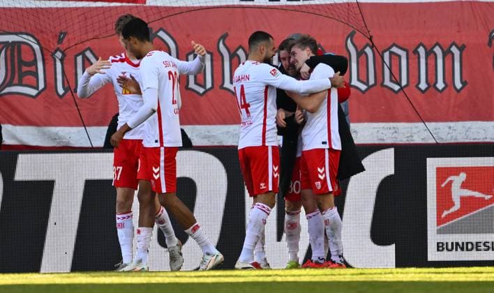 01 02 2025 Soccer Season 2024 2025 2 Soccer Bundesliga 20 Matchday SSV Jahn Regensburg Hertha BSC Berlin Sportfoto Zink xwoxzix DFL regulations prohibit any use of photographs as image sequences and or quasi video only for editorial use Torjubel Jubel Freude nqch Treffer Tor Torschuß zum 2 0 dfurch Dion Ajvazi 29, Hertha BSC Berlin