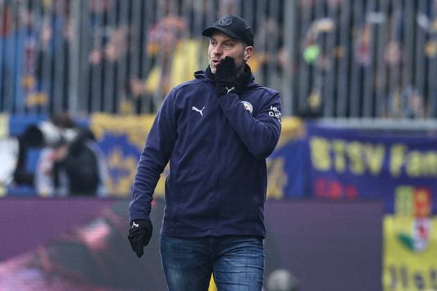 Coach Daniel Scherning Eintracht Braunschweig 2 Soccer Bundesliga Season 2024 2025 Eintracht Braunschweig vs 1 FC Köln at Eintracht Stadion in Braunschweig Soccer,Man,Men,Germany,01 02 2025