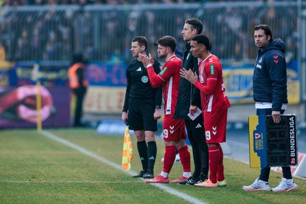 2 Soccer Bundesliga Eintracht Braunschweig 1 FC Köln 01 02 2025 Oliver Schmitt 1 FC Köln, 39 Substitution, Professional debut 2 Soccer Bundesliga, Eintracht Braunschweig 1 FC Köln, Braunschweig, EINTRACHT Stadion am 01 02 2025 DFL REGULATIONS PROHIBIT ANY USE OF PHOTOGRAPHS AS IMAGE SEQUENCES AND OR QUASI VIDEO Copyright: xBEAUTIFULxSPORTS Wunderlx