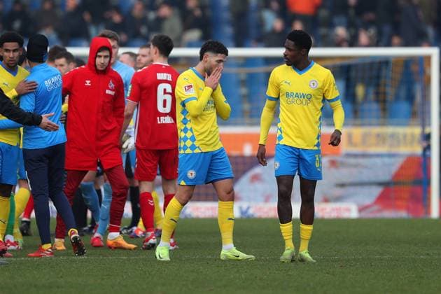 Braunschweig vs Cologne, 2 BL Braunschweig, 01 02 2025, FOOTBALL Eintracht Braunschweig vs 1 FC Cologne, 2 BL, Season 2024 25 End of match, Fabio Kaufmann Eintracht Braunschweig Braunschweig