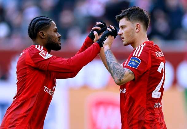 KOWNACKI Dawid Team Fortuna Duesseldorf cheers after his 11m goal with KWARTENG Moritz DFL 2 Bundesliga Saison 2024 2025 Spiel Fortuna Duesseldorf SSV Ulm 3 2 am 01 02 2025 in Duesseldorf DFL REGULATIONS PROHIBIT ANY USE OF PHOTOGRAPHS as IMAGE SEQUENCES and or QUASI VIDEO Copyright: xLacixPerenyix