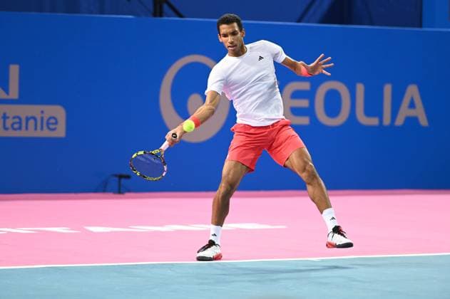 TENNIS : Open Sud de France ATP, Tennis Herren 250 - 01 02 2025 MONTPELLIER, FRANCE - 01 FEVRIER : 2 Felix AUGER-ALIASSIME (CAN) lors de la demi-finale du tournoi Open Sud de France ATP 250 contre Jesper DE JONG (NED) a Montpellier le 1er fÃ vrier 2025. France  Copyright: xValentinaxClaretx