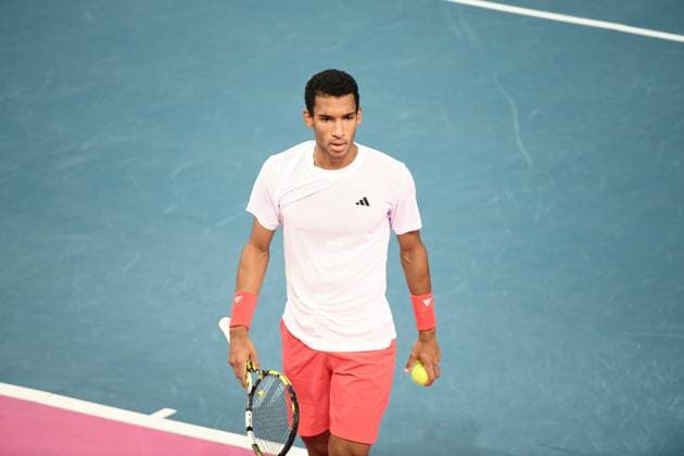 TENNIS : Open Sud de France ATP, Tennis Herren 250 - 01 02 2025 MONTPELLIER, FRANCE - 01 FEVRIER : 2 Felix AUGER-ALIASSIME (CAN) lors de la demi-finale du tournoi Open Sud de France ATP 250 contre Jesper DE JONG (NED) a Montpellier le 1er fÃ vrier 2025. France  Copyright: xValentinaxClaretx
