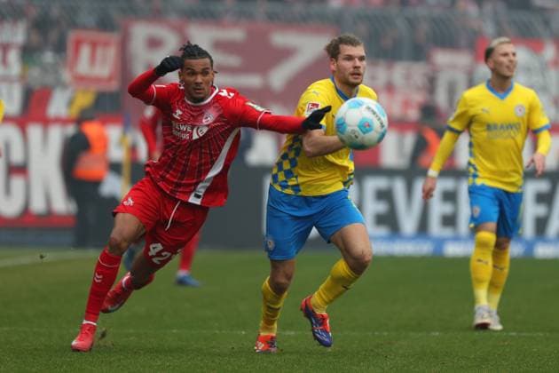 Braunschweig vs Cologne, 2 BL Braunschweig, 01 02 2025, FOOTBALL Eintracht Braunschweig vs 1 FC Cologne, 2 BL, Season 2024 25 Damion Downs 1 FC Cologne , Kevin Ehlers Eintracht Braunschweig Braunschweig