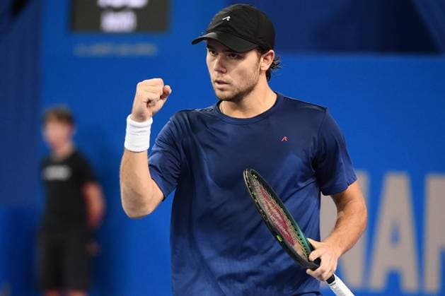 TENNIS : Open Sud de France ATP, Tennis Herren 250 - 01 02 2025 MONTPELLIER, FRANCE - 01 FEVRIER : Celebration Q Aleksandar KOVACEVIC (USA) lors de la demi-finale du tournoi Open Sud de France ATP 250 contre 1 Andrey RUBLEV a Montpellier le 1er fÃ vrier 2025. France  Copyright: xValentinaxClaretx