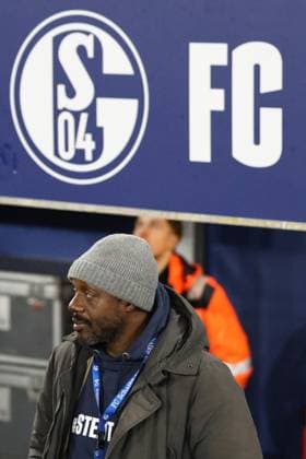 Ben Manga Director of Professional Football and Scout FC Schalke 04 Fans of FC Schalke 04 at the match of the 2 BL season 2024 25 FC Schalke 04 1 FC Magdeburg Copyright Thomas Pakusch Copyright: Thomas Pakusch