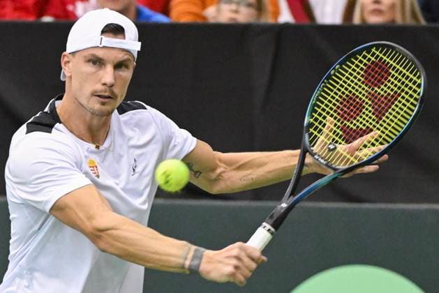 February 1, 2025, Montreal, Pq, Canada: Marton Fucsovics, of Hungary, plays a shot to Gabriel Diallo, of Canada, during their Davis Cup qualifying tennis match in Montreal on Saturday, February 1, 2025. Gabriel Diallo, Marton Fucsovics, - ZUMAc35_ 20250201_zaf_c35_111 Copyright: xGrahamxHughesx