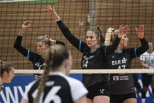 Volleyball Regionalliga in Gladbeck FOR EDITORIAL PURPOSES ONLY EDITORIAL USE ONLY p v l Ellen Plonowski, Maren Vierhaus and Ewa Borowiecka Volleyball Regionalliga TV Gladbeck MTV Köln on Saturday, February 01, 2025 in Gladbeck ¨ Germany NRW Gladbeck Copyright ChristophxWojtyczka Copyright: ChristophxWojtyczka doc7z6m29b47qetbbr69lj ,EDITORIAL USE ONLY Copyright: ChristophxWojtyczka