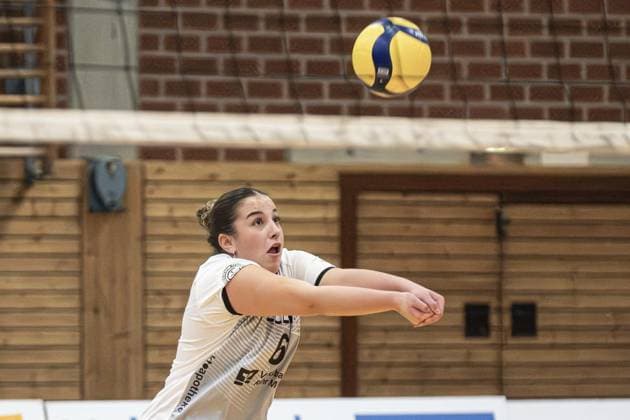 Volleyball Regionalliga in Gladbeck FOR EDITORIAL PURPOSES ONLY EDITORIAL USE ONLY p Nr 6 Dilay Kaya at the acceptance Volleyball Regionalliga TV Gladbeck MTV Köln on Saturday, February 01, 2025 in Gladbeck ¨ Germany NRW Gladbeck Copyright ChristophxWojtyczka Copyright: ChristophxWojtyczka doc7z6m2mbdv1y1edoh7jlt ,EDITORIAL USE ONLY Copyright: ChristophxWojtyczka