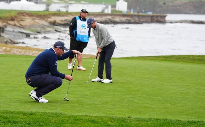 PEBBLE BEACH, CA - FEBRUARY 01: PGA, Golf Herren golfer Sepp Straka lines up his putt on the 18th hole during the third round of the AT&T Pebble Beach Pro AM on February 1, 2025, at Pebble Beach Golf Links in Pebble Beach, California. (Photo by Brian Spurlock Icon Sportswire) GOLF: FEB 01 PGA AT&T Pebble Beach Pro-Am EDITORIAL USE ONLY Icon25020113