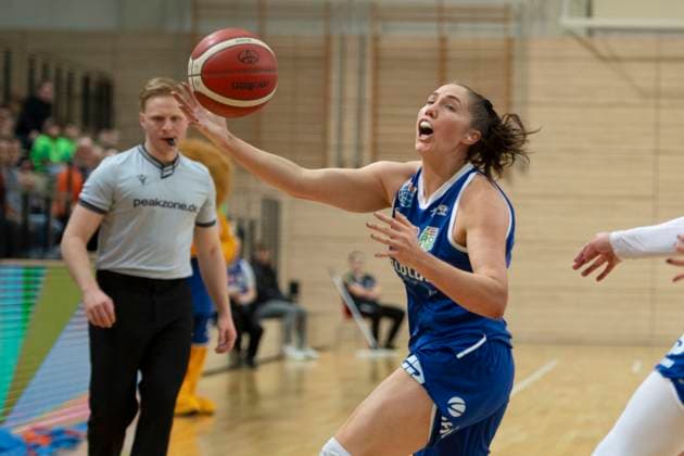 Halle, Germany 01 February 2025 Toyota DBBL 2024 2025 Syntainics MBC vs Saarlouis Royals In the picture Taylah Simmons Halle SWH arena Sachsen Anhalt Copyright: xFotostandx xxBallaschx