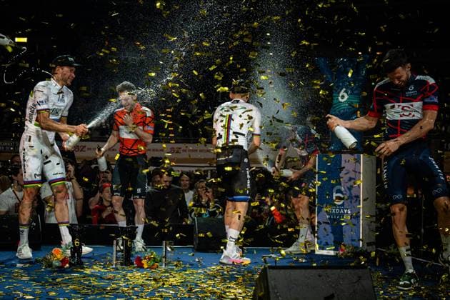 HEIJNEN Philip, HAVIK Yoeri, KLUGE Roger, REINHARDT Theo, VIVIANI Elia, SCARTEZZINI Michele Six Day Berlin 2025 Team 2 HEIJNEN Philip NED Black HAVIK Yoeri NED Red Second Place Team 1 KLUGE Roger GER Red REINHARDT Theo GER Black Winner First Place Team 12 VIVIANI Elia ITA Black SCARTEZZINI Michele ITA Red Third Place Award Ceremony Medal Ceremony Podium Landscape horizontal Landscape Event Event Six Day Berlin 2025 Category Category Cycling Track Cycling Sixdays Elite Men Location Location Europe Germany Berlin Velodrom Berlin Discipline Madison Distance m Date Date 01 02 2025 Saturday Day 2