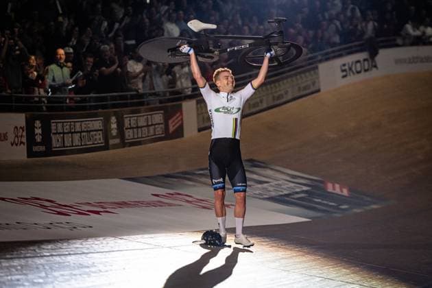 REINHARDT Theo Six Day Berlin 2025 Team 1 KLUGE Roger GER Red REINHARDT Theo GER Black Landscape horizontal Landscape Event Event Six Day Berlin 2025 Category Category Cycling Track Cycling Sixdays Elite Men Location Location Europe Germany Berlin Velodrom Berlin Discipline Madison Distance m Date Date 01 02 2025 Saturday Day 2