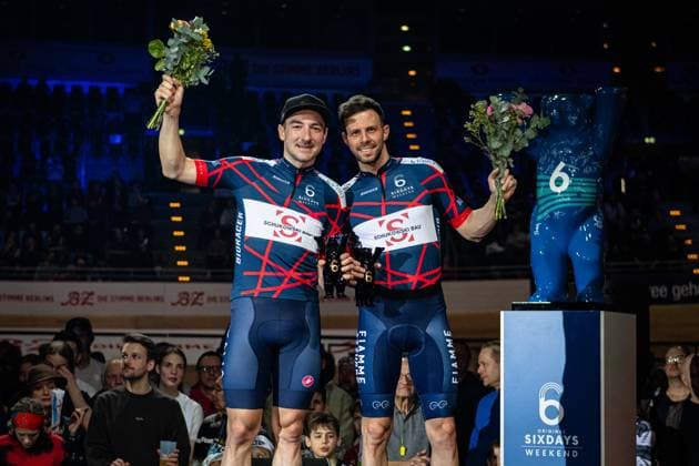 VIVIANI Elia, SCARTEZZINI Michele Six Day Berlin 2025 Team 12 VIVIANI Elia ITA Black SCARTEZZINI Michele ITA Red Third Place Award Ceremony Medal Ceremony Podium Landscape horizontal Landscape Event Event Six Day Berlin 2025 Category Category Cycling Track Cycling Sixdays Elite Men Location Location Europe Germany Berlin Velodrom Berlin Discipline Madison Distance m Date Date 01 02 2025 Saturday Day 2