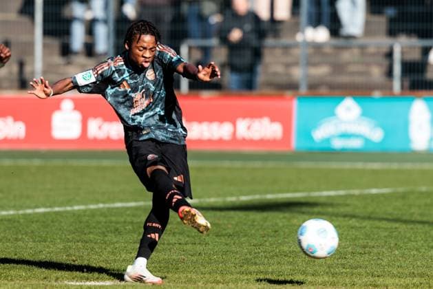 A Junioren Bundesliga U19 Hauptrunde 1 FC Köln U19 FC Bayern München U19 02 02 2025 Wisdom Mike FC Bayern München U19, 14 shoots the penalty for 1 4 A Junioren Bundesliga U19 DFB Nachwuchsliga Hauptrunde Liga A Gruppe A 24 25 1 FC Köln U19 FC Bayern München U19, Köln, Franz Kremer Stadion DFB REGULATIONS PROHIBIT ANY USE OF PHOTOGRAPHS AS IMAGE SEQUENCES AND OR QUASI VIDEO Copyright: xBEAUTIFULxSPORTS Wunderlx