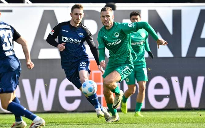 02 02 2025 Soccer Season 2024 2025 2 Soccer Bundesliga 20 Matchday SC Paderborn 07 SCP SpVgg Greuther Fürth Kleeblatt Sportfoto Zink xwoxzix DFL regulations prohibit any use of photographs as image sequences and or quasi video only for editorial use Tjark Scheller 25, SC Paderborn 07 Dennis Srbeny 7, SpVgg Greuther Fürth