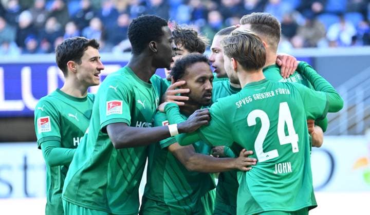 02 02 2025 Soccer Season 2024 2025 2 Soccer Bundesliga 20 Matchday SC Paderborn 07 SCP SpVgg Greuther Fürth Kleeblatt Sportfoto Zink xwoxzix DFL regulations prohibit any use of photographs as image sequences and or quasi video only for editorial use Torjubel Jubel Freude nach Treffer Tor Torschuß zum 0 2 durch Noah Loosli 25, SpVgg Greuther Fürth
