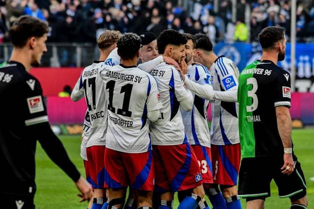 1 0 by Silvan Hefti HSV who cheers in the middle Germany , Hamburg , Volksparkstadion , Football , 2 Bundesliga , Hamburger SV Hannover 96