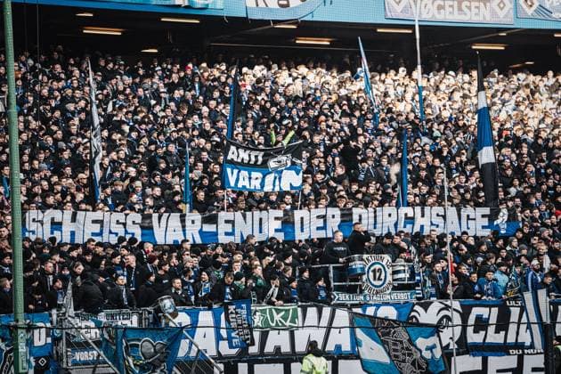Soccer Men Season 2024 2025 2 Soccer Bundesliga 20 Matchday Hamburger SV vs Hannover 96 02 02 2025 HSV Fans with a banner Anti VAR Scheiss VAR End of announcement Protest against video referee Hamburg Volksparkstadion Hamburg Germany