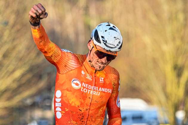 2025 UCI Cyclo-Cross WC - Men Elite LIEVIN, FRANCE - FEBRUARY 02 : Van Der Poel Mathieu (NED) in action during the 2025 UCI Cyclo-Cross World Championships for Men Elite on February 02, 2025 in Lievin, France, 02 02 2025 Lievin France  Copyright: xNicoxVereeckenx