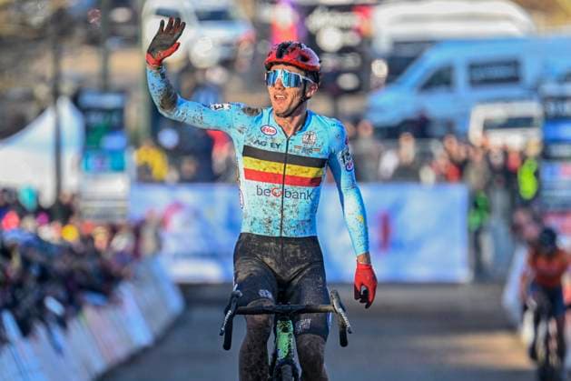 2025 UCI Cyclo-Cross WC - Men Elite LIEVIN, FRANCE - FEBRUARY 02 : Nys Thibau (BEL) at the finish line during the 2025 UCI Cyclo-Cross World Championships for Men Elite on February 02, 2025 in Lievin, France, 02 02 2025 Lievin France  Copyright: xNicoxVereeckenx