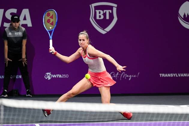 Transylvania Open - WTA, Tennis Damen 250 Tournament Anna Bondar competes during the first qualifiers day of the Transylvania Open 2025, a WTA250 Tournament, at BT Arena in Cluj-Napoca, Romania, on February 2, 2025 Cluj-Napoca Romania  Copyright: xFlaviuxBuboix originalFilename:buboi-notitle250202_np8rl.jpg