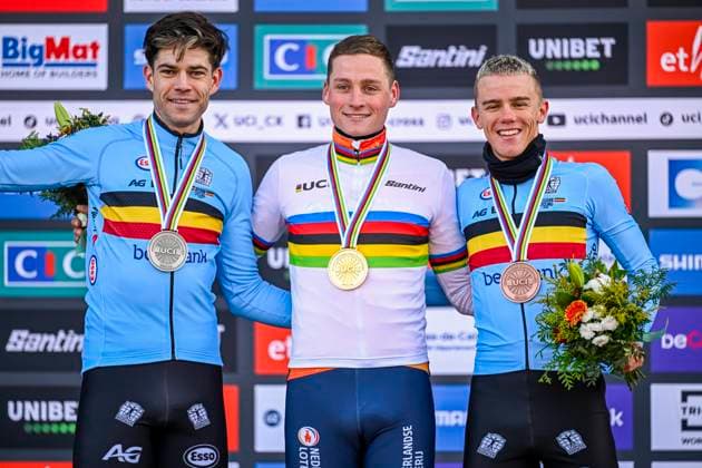 2025 UCI Cyclo-Cross WC - Men Elite LIEVIN, FRANCE - FEBRUARY 02 : Van Der Poel Mathieu (NED) , Van Aert Wout (BEL) , Nys Thibau (BEL) on the podium during the 2025 UCI Cyclo-Cross World Championships for Men Elite on February 02, 2025 in Lievin, France, 02 02 2025 Lievin France  Copyright: xNicoxVereeckenx