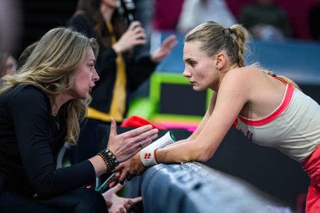 TENNIS - WTA, Tennis Damen Upper Austria Ladies Linz LINZ,AUSTRIA,02.FEB.25 - TENNIS - WTA Tour, Upper Austria Ladies Linz. Image shows Dayana Yastremska (UKR) and her mother.  GEPAxpictures xChristianxMoser