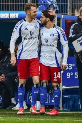 Substitution Schonlau Sebastian Ludovit Reis HSV Germany , Hamburg , Volksparkstadion , Football , 2 Bundesliga , Hamburger SV Hannover 96