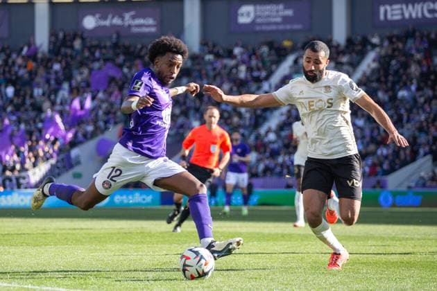 FOOTBALL : Toulouse FC VS OGC Nice - Ligue 1 McDonald s - 02 02 2025 TOULOUSE, FRANCE - FEBRUARY 02 - FOOTBALL : Warren KAMANZI during the 20th Day of the Ligue 1 McDonald s : Toulouse FC VS OGC Nice at the TFC Stadium on February 02, 2025 in Toulouse, France  Copyright: x(PhotoxbyxSylvainxDionisio PsnewZ)x