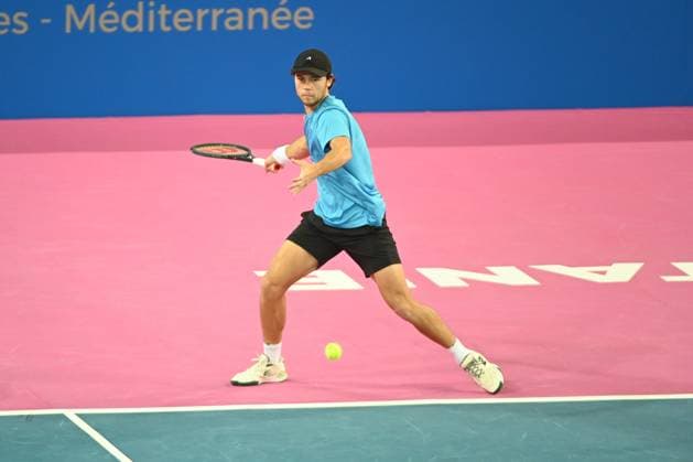 TENNIS : Open Sud de France ATP, Tennis Herren 250 - 02 02 2025 MONTPELLIER, FRANCE - 02 FEVRIER : Q Aleksandar KOVACEVIC (USA) lors de la finale contre 2 Felix AUGER-ALIASSIME (CAN) lors du tournoi Open Sud de France ATP 250 a Montpellier le 2 fÃ vrier 2025. France  Copyright: xValentinaxClaretx