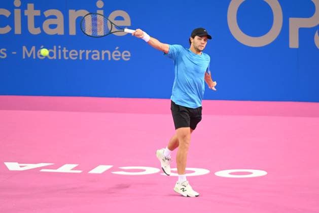 TENNIS : Open Sud de France ATP, Tennis Herren 250 - 02 02 2025 MONTPELLIER, FRANCE - 02 FEVRIER : Q Aleksandar KOVACEVIC (USA) lors de la finale contre 2 Felix AUGER-ALIASSIME (CAN) lors du tournoi Open Sud de France ATP 250 a Montpellier le 2 fÃ vrier 2025. France  Copyright: xValentinaxClaretx